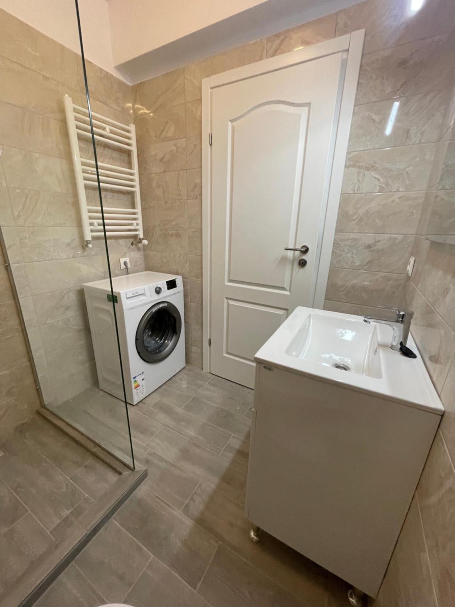 Marisah Residence #6 Otopeni Esterno foto